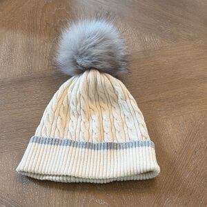 Cozy Cream Knit Pom-Pom Beanie